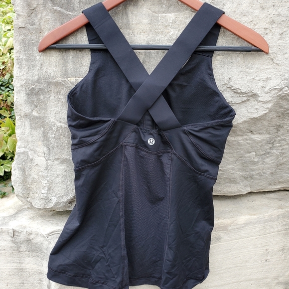 EUC Lululemon Push Your Limits Tank - 6 - Picture 4 of 6